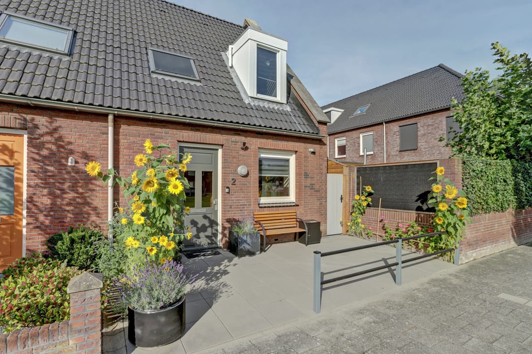 Photo 1 of Meidoornstraat 2