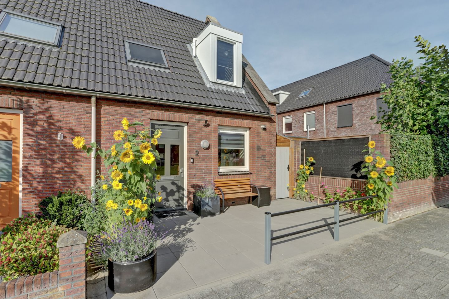 Foto 1 van Meidoornstraat 2