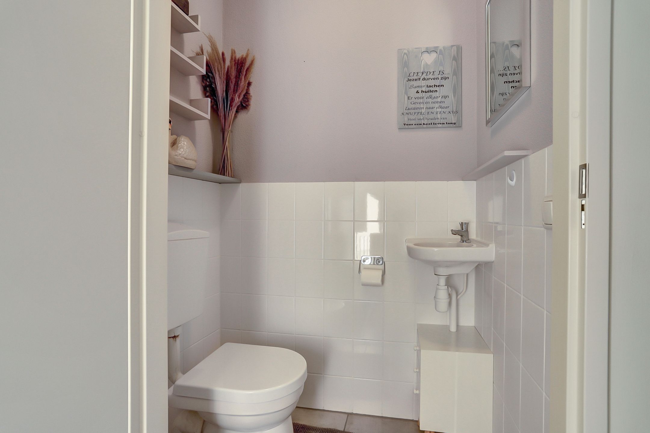 Photo 9 of Meidoornstraat 2