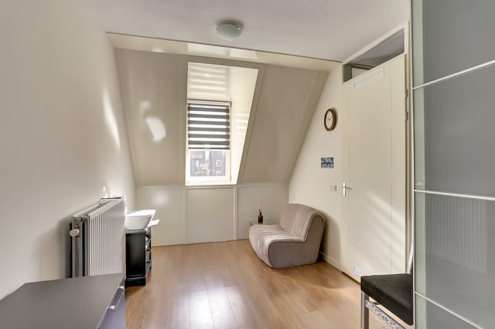 Foto 12 van Meidoornstraat 2