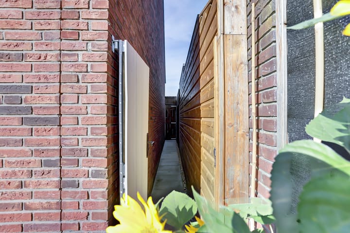 Foto 18 van Meidoornstraat 2