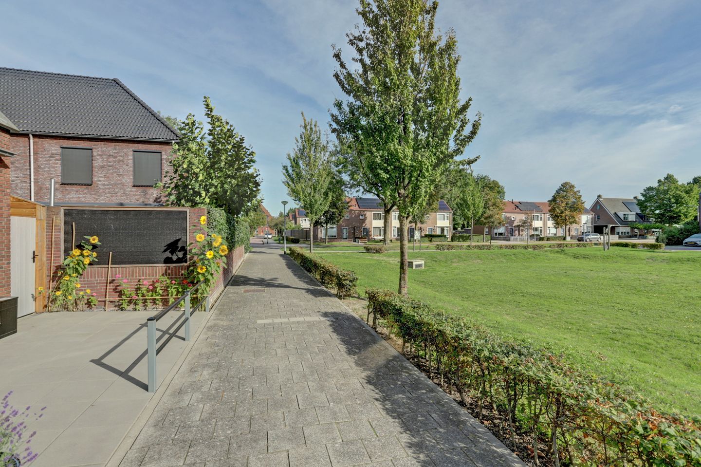 Photo 20 of Meidoornstraat 2