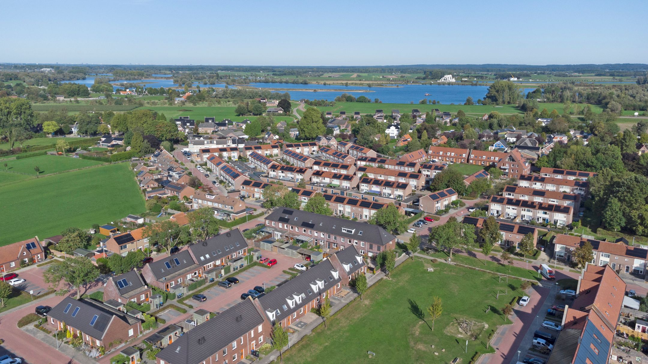 Photo 24 of Meidoornstraat 2