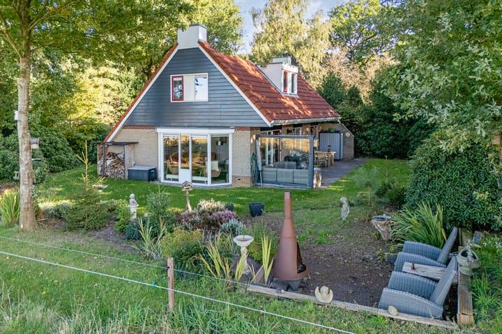 Foto 2 van Zonnebloemweg 10-017