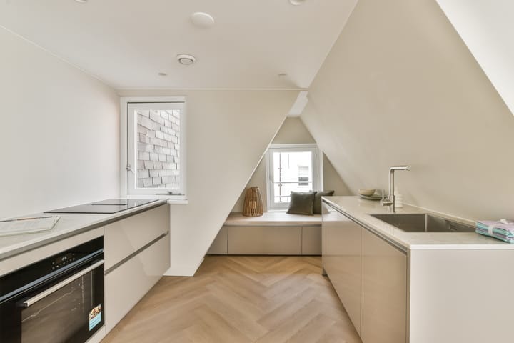 Photo 6 of Spuistraat 214-4