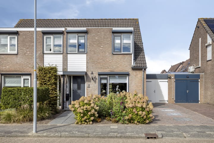 Foto 26 van Clematisstraat 3