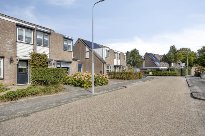 Foto 30 van Clematisstraat 3