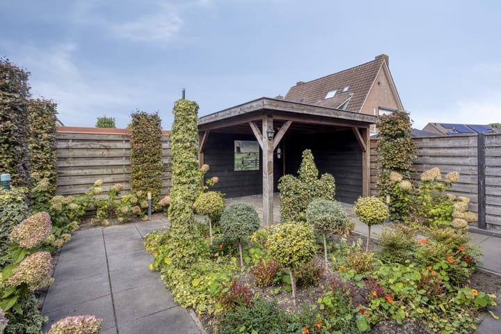 Foto 29 van Clematisstraat 3