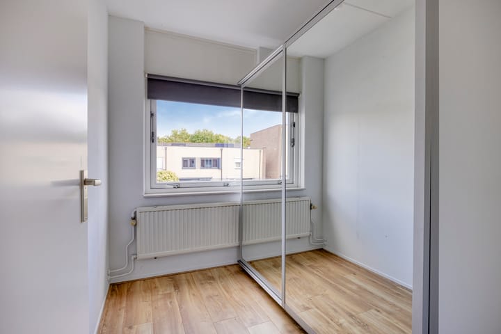 Foto 27 van Megenstraat 54