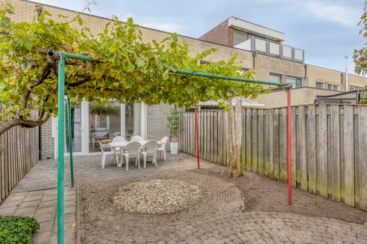 Foto 34 van Megenstraat 54