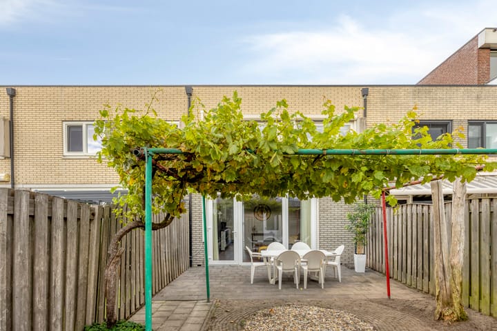 Foto 35 van Megenstraat 54