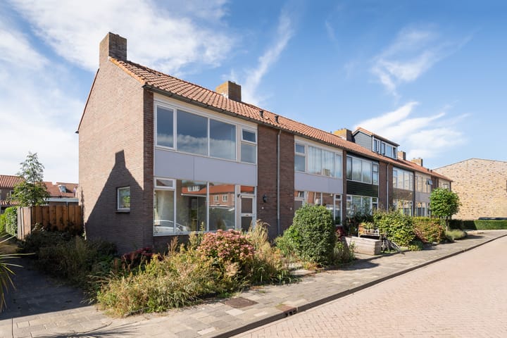Photo 1 of Graaf Hendrik van Nassaustraat 12