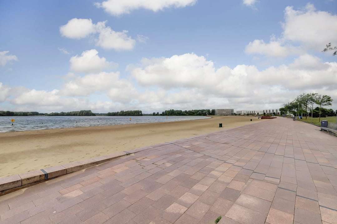 Foto 32 van Strombolihof 2