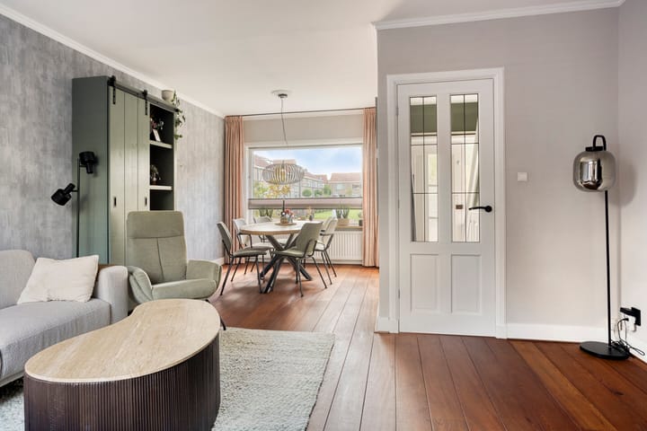 Foto 12 van L. Huismanstraat 4