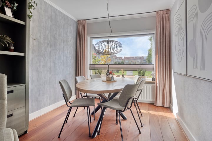 Foto 13 van L. Huismanstraat 4