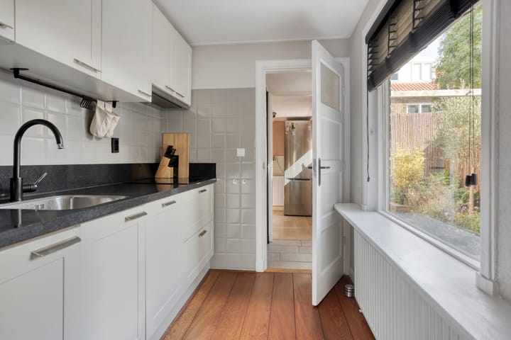 Foto 15 van L. Huismanstraat 4