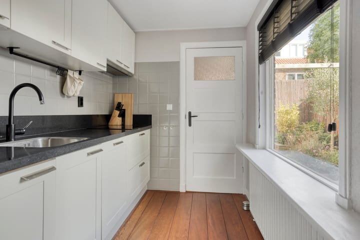 Foto 17 van L. Huismanstraat 4