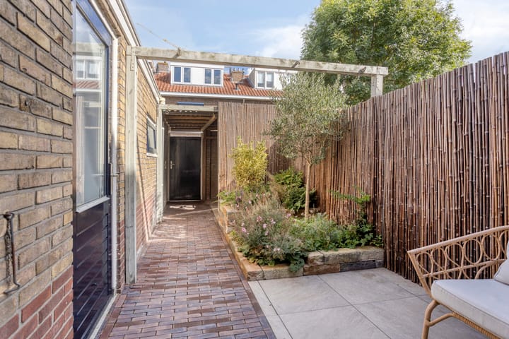 Foto 41 van L. Huismanstraat 4