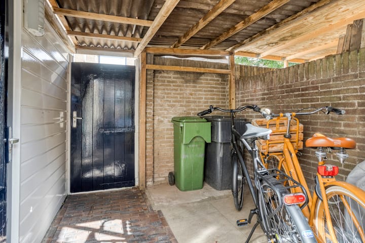 Foto 42 van L. Huismanstraat 4