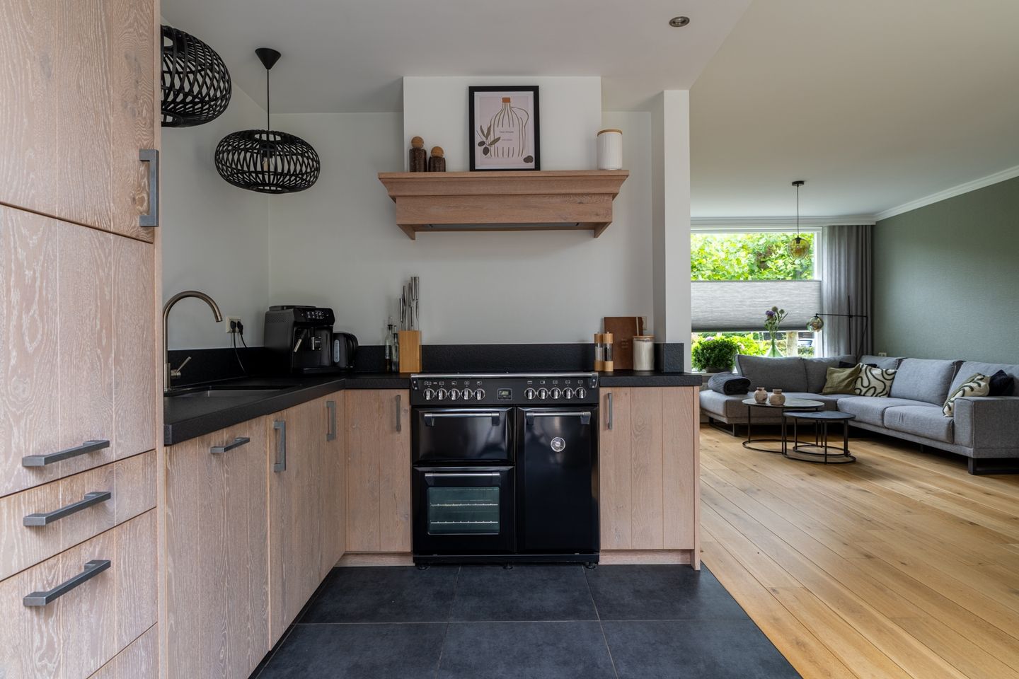 Foto 10 van Donkerstraat 12