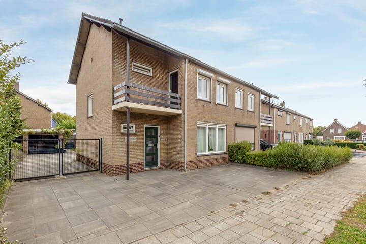 Foto 2 van Margrietlaan 41