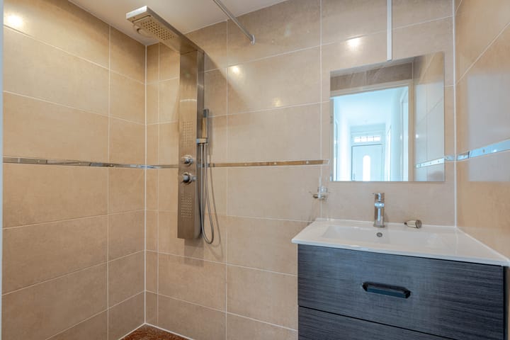 Foto 4 van Nieuwenhoornstraat 103-A