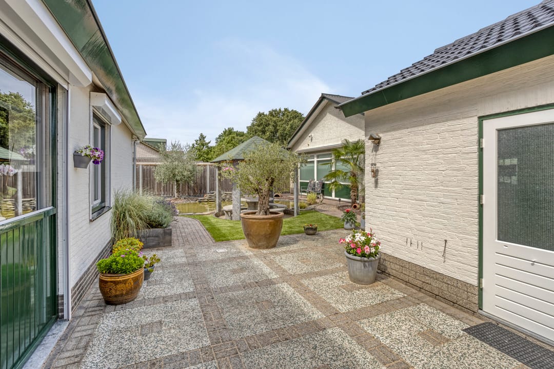 Photo 23 of Stationsweg 80