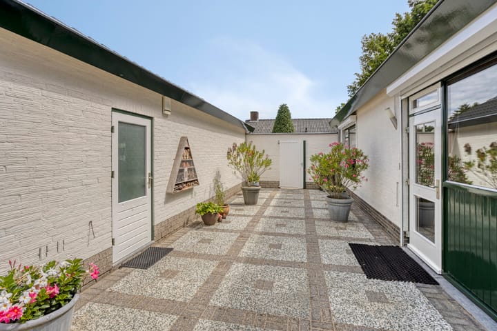 Foto 24 van Stationsweg 80