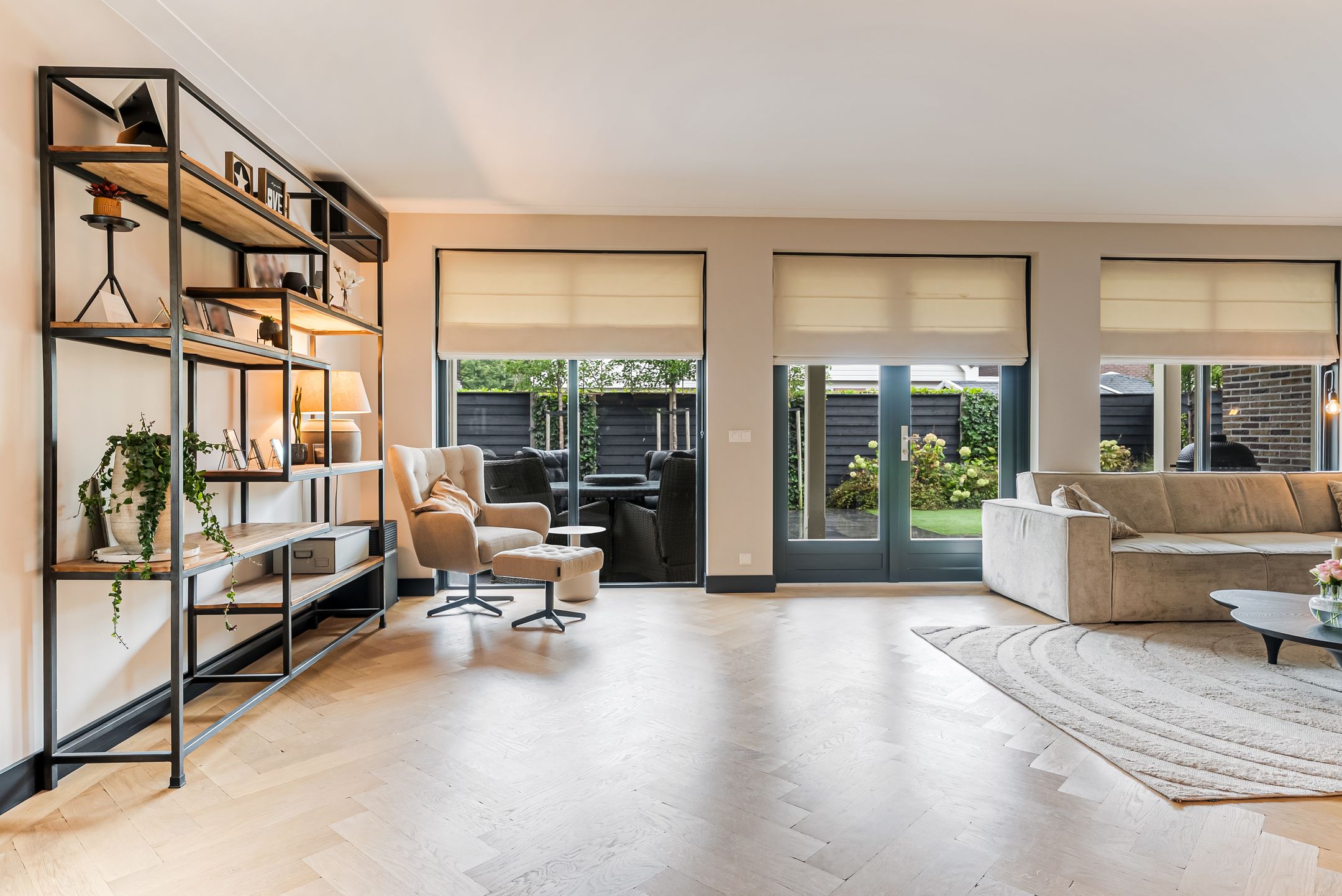 Foto 6 van Dagobertstraat 3