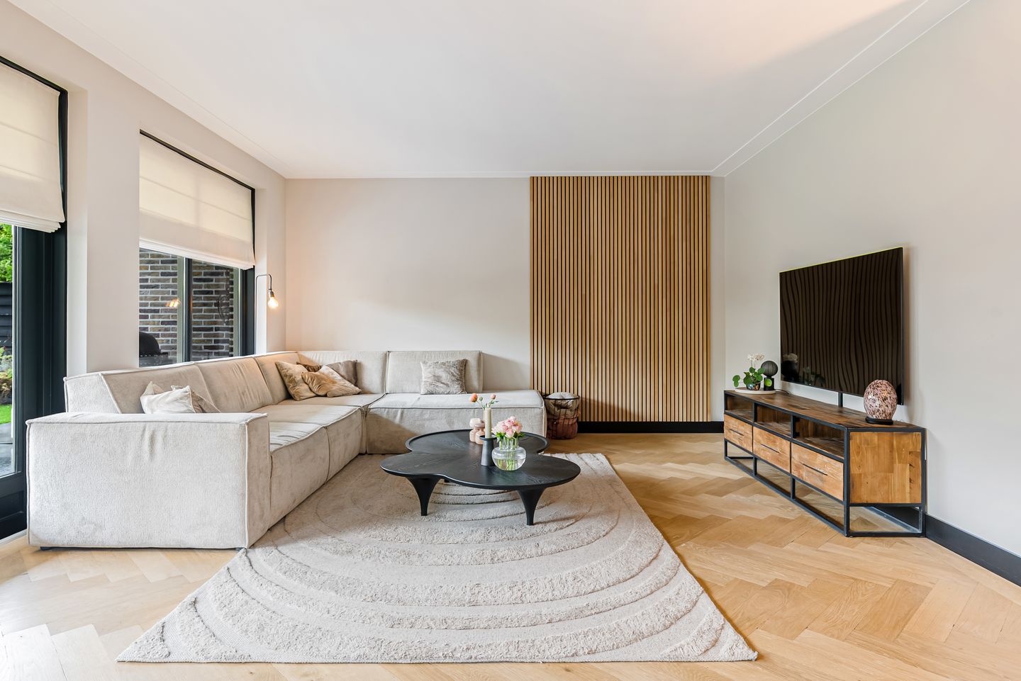 Foto 14 van Dagobertstraat 3