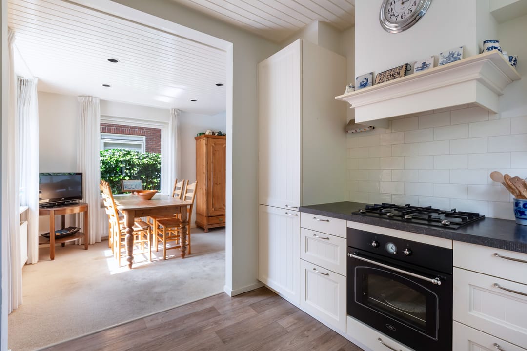 Foto 11 van Burg. Brediusstraat 3