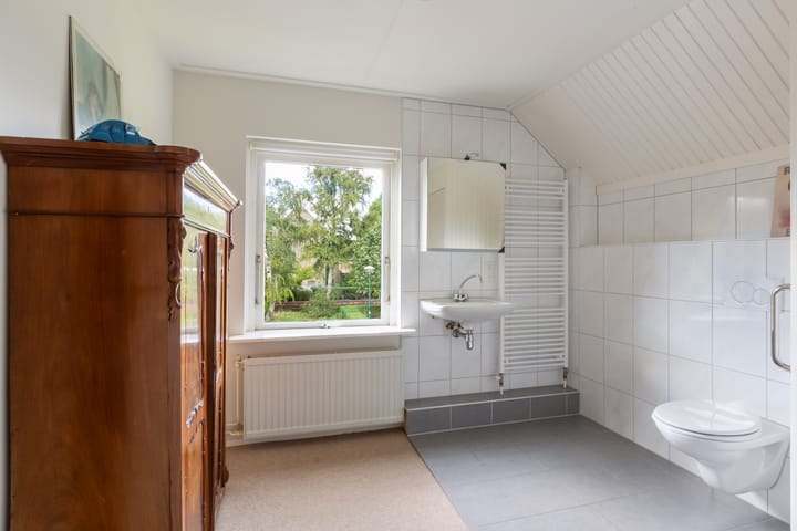 Foto 24 van Burg. Brediusstraat 3