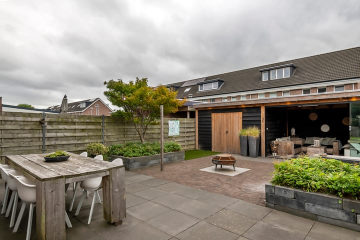 Photo 28 of Aardbeivlinder 112