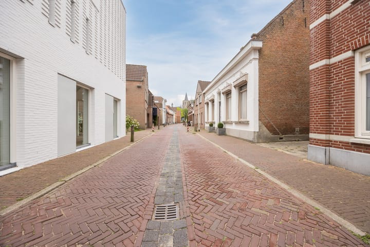 Foto 8 van Roosendaalsestraat 18-B