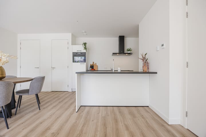 Foto 24 van Roosendaalsestraat 18-B