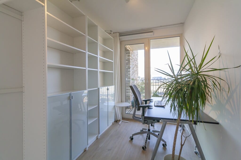 Photo 14 of Mary van der Sluisstraat 418