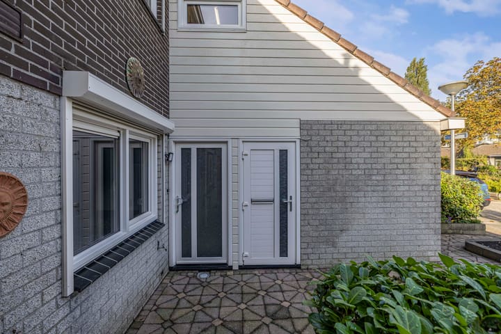 Foto 7 van Middelplaat 56