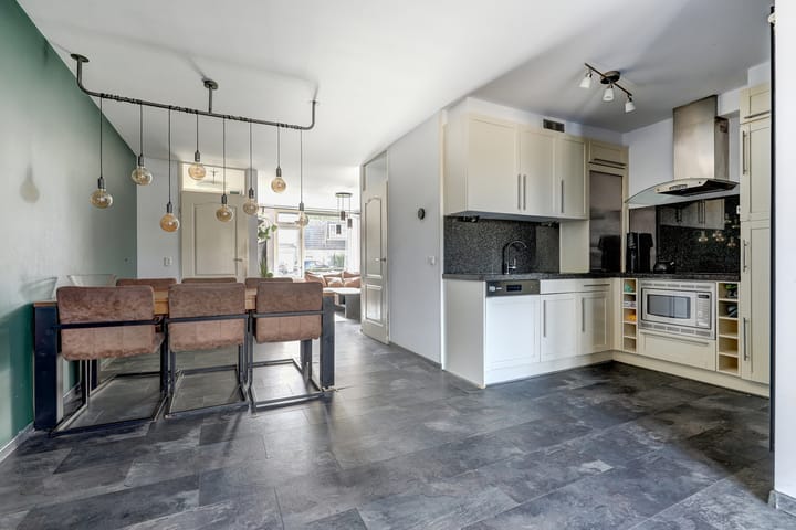 Foto 12 van Peerakker 13