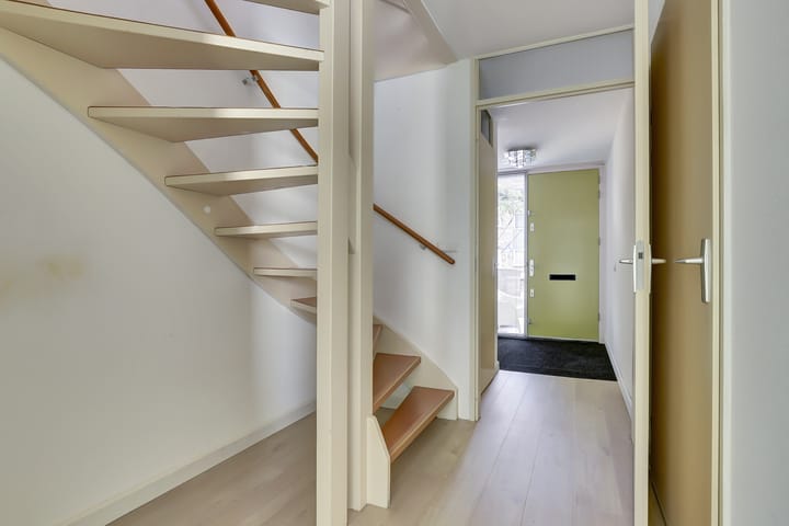 Foto 12 van Hooghalenstraat 16