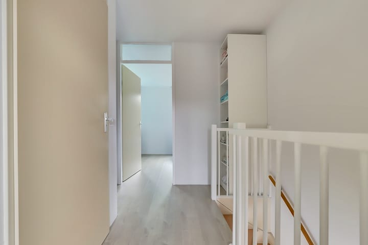 Foto 19 van Hooghalenstraat 16