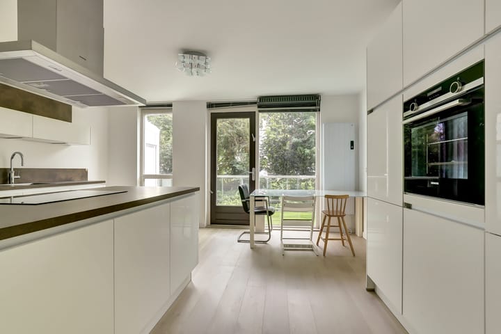 Foto 8 van Hooghalenstraat 16