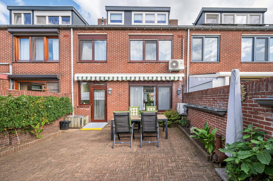 Photo 37 of Bernhardstraat 20