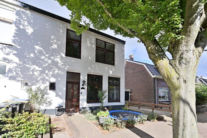 Foto 2 van Van Leeuwenhoekstraat 5