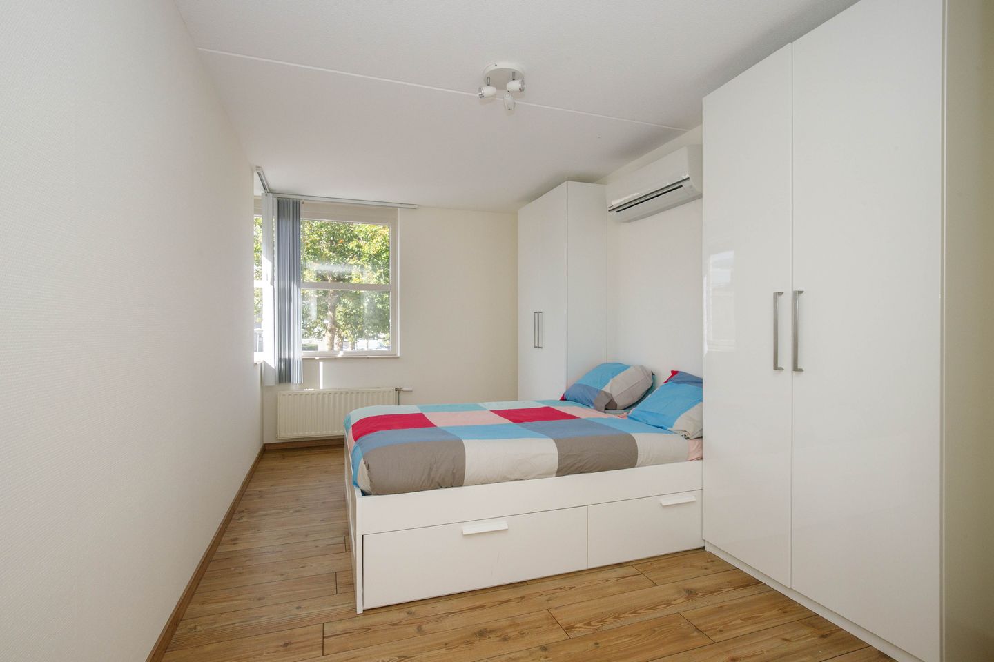 Foto 25 van Gouwe 19