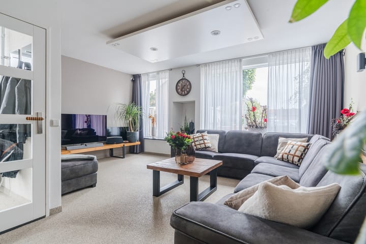 Photo 2 of Eeckelbosstraat 28