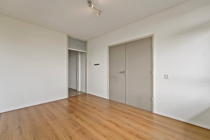 Foto 23 van Roland Holstlaan 847