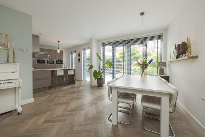 Foto 19 van Jac. P. Thijsselaan 86