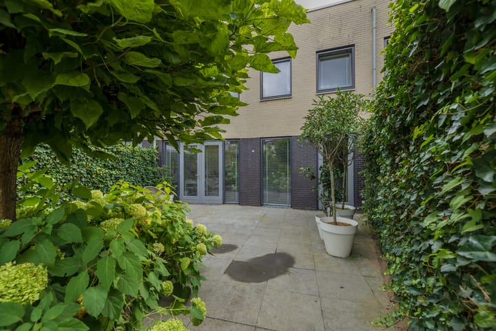 Foto 32 van Jac. P. Thijsselaan 86