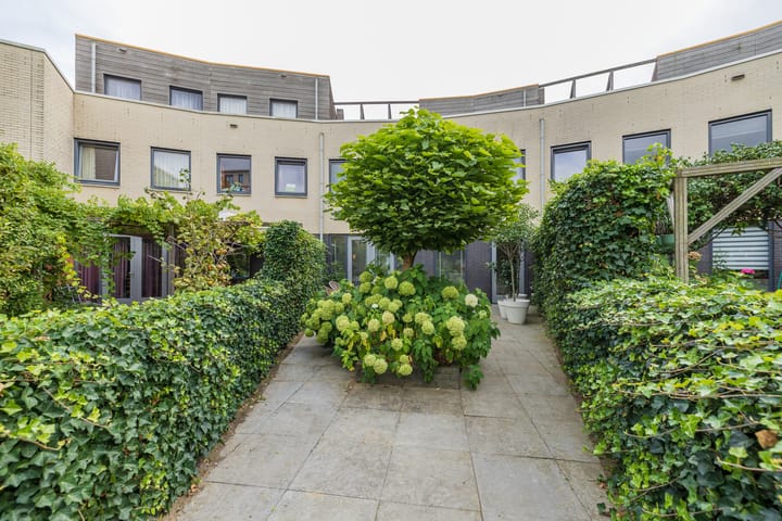 Foto 33 van Jac. P. Thijsselaan 86