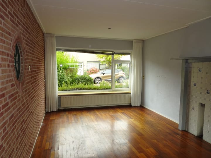 Photo 2 of Van Eckstraat 9